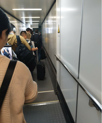 飛機潔淨通道
